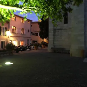 le-petit-clocher-de-cassis.fr-provencehotel.com/